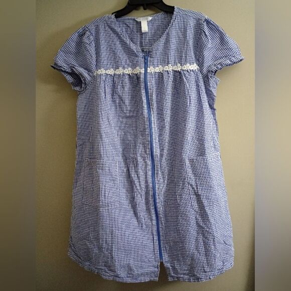 Adonna Blue Gingham House Coat Zip Up Robe House Dress Moomoo Size Large - Picture 1 of 9